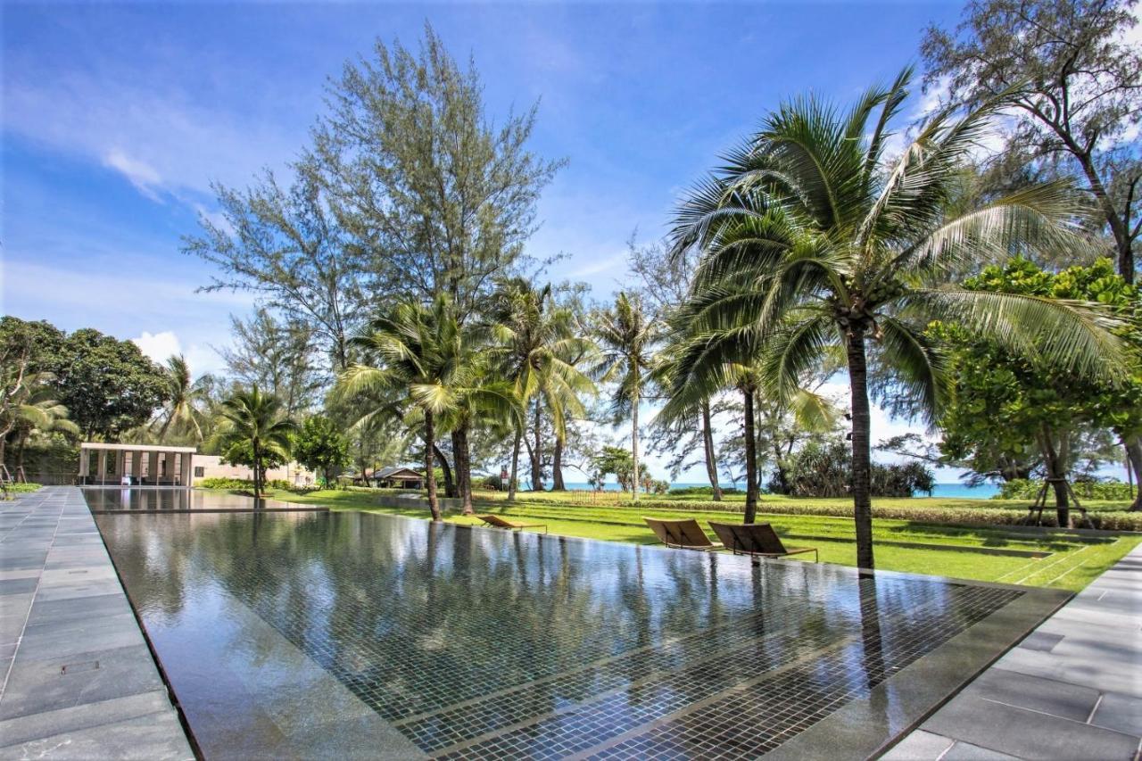 Luxury Oceanfront_pool access apartment Mai Khao Extérieur photo