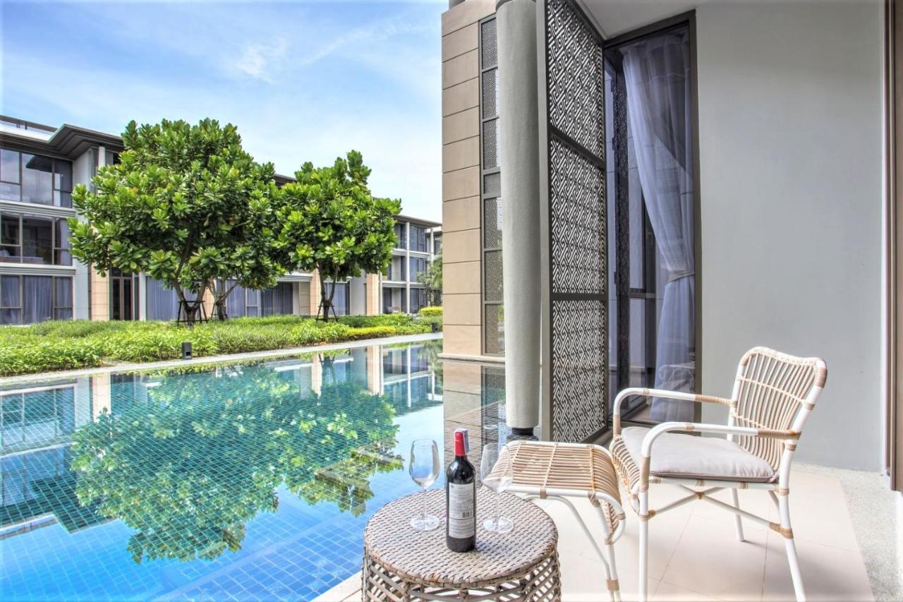 Luxury Oceanfront_pool access apartment Mai Khao Extérieur photo